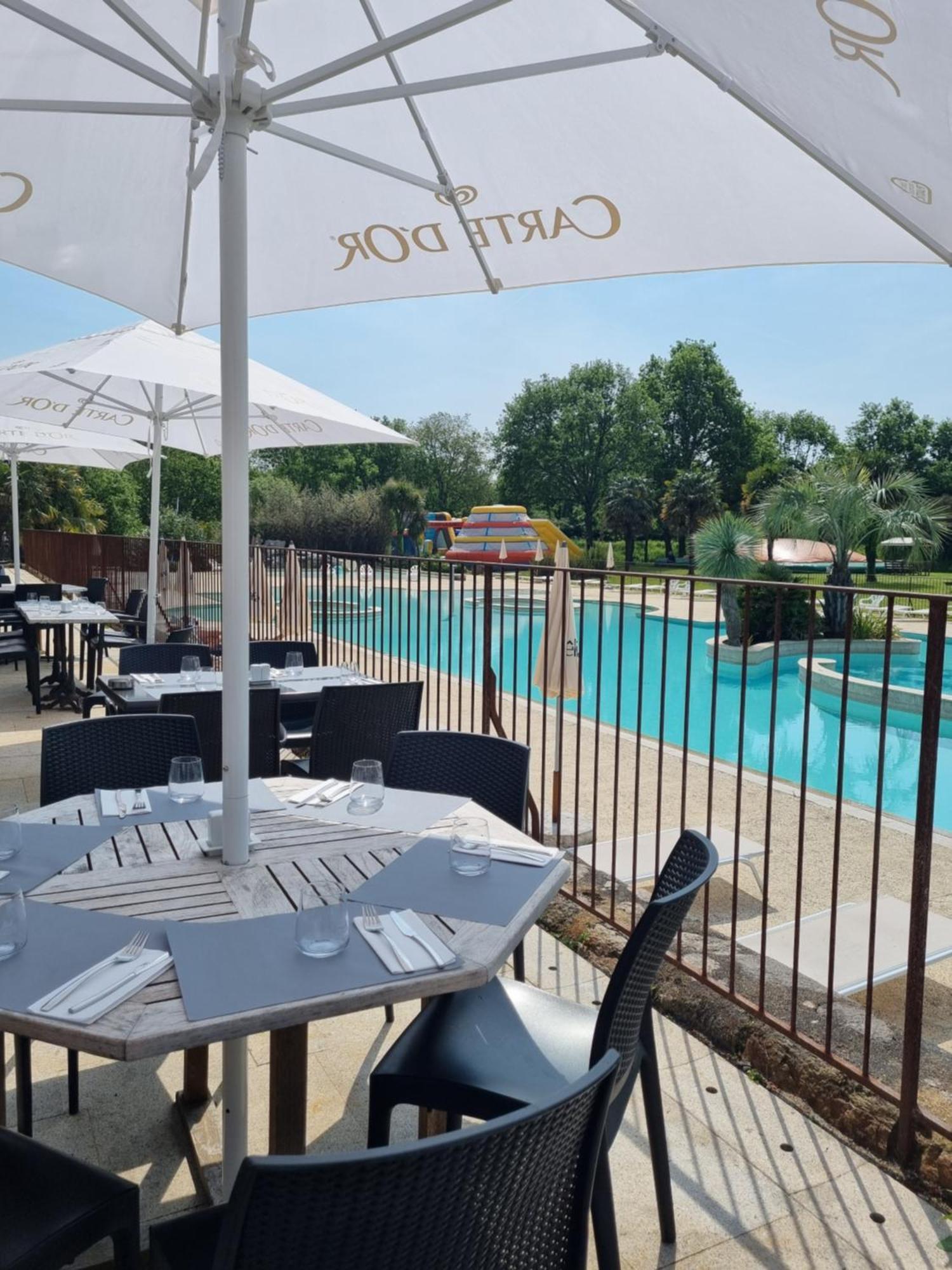 Campsite De L Orangerie De Lanniron Mobilhome Esprit Zen R26 Quimper